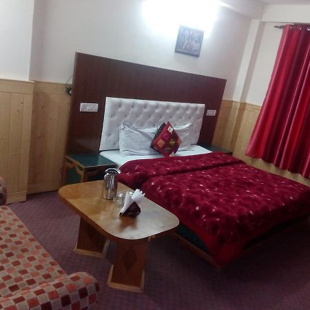 Gautam Hotel & Cottage Manāli Eksteriør bilde